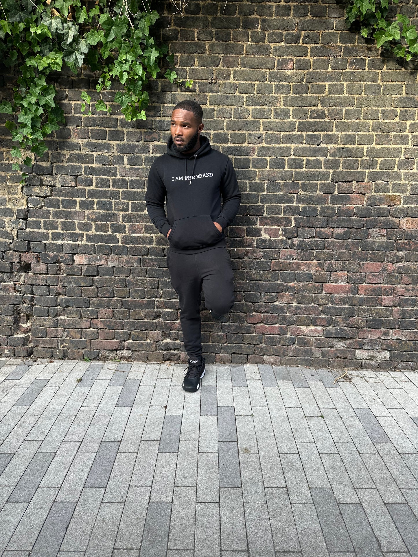 Pullover Classic Black Hoodie