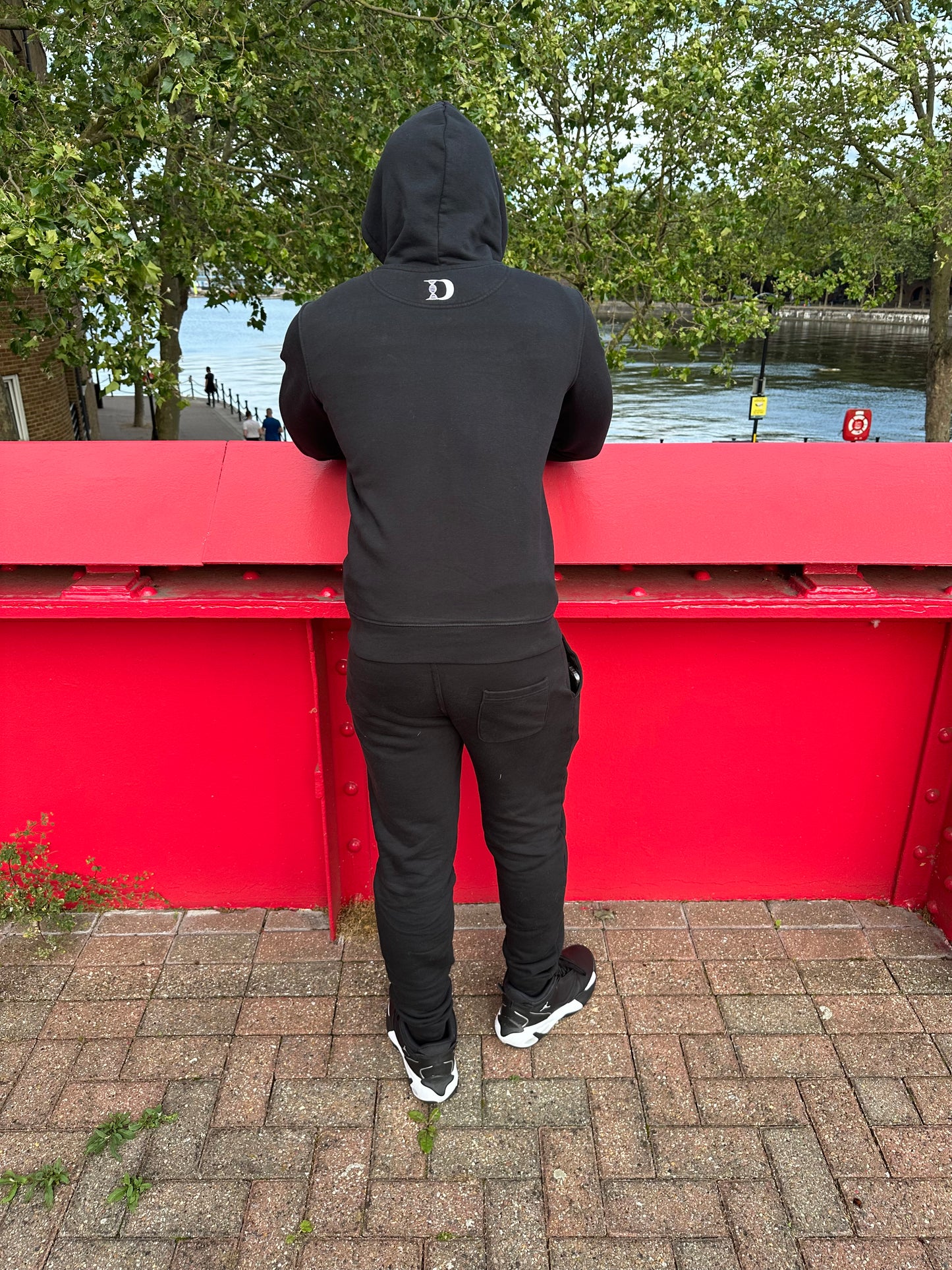 Pullover Classic Black Hoodie